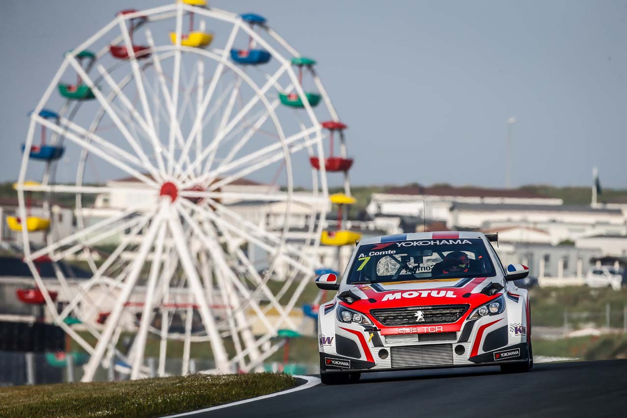 DG Sport Compétition au sommet des dunes de Zandvoort