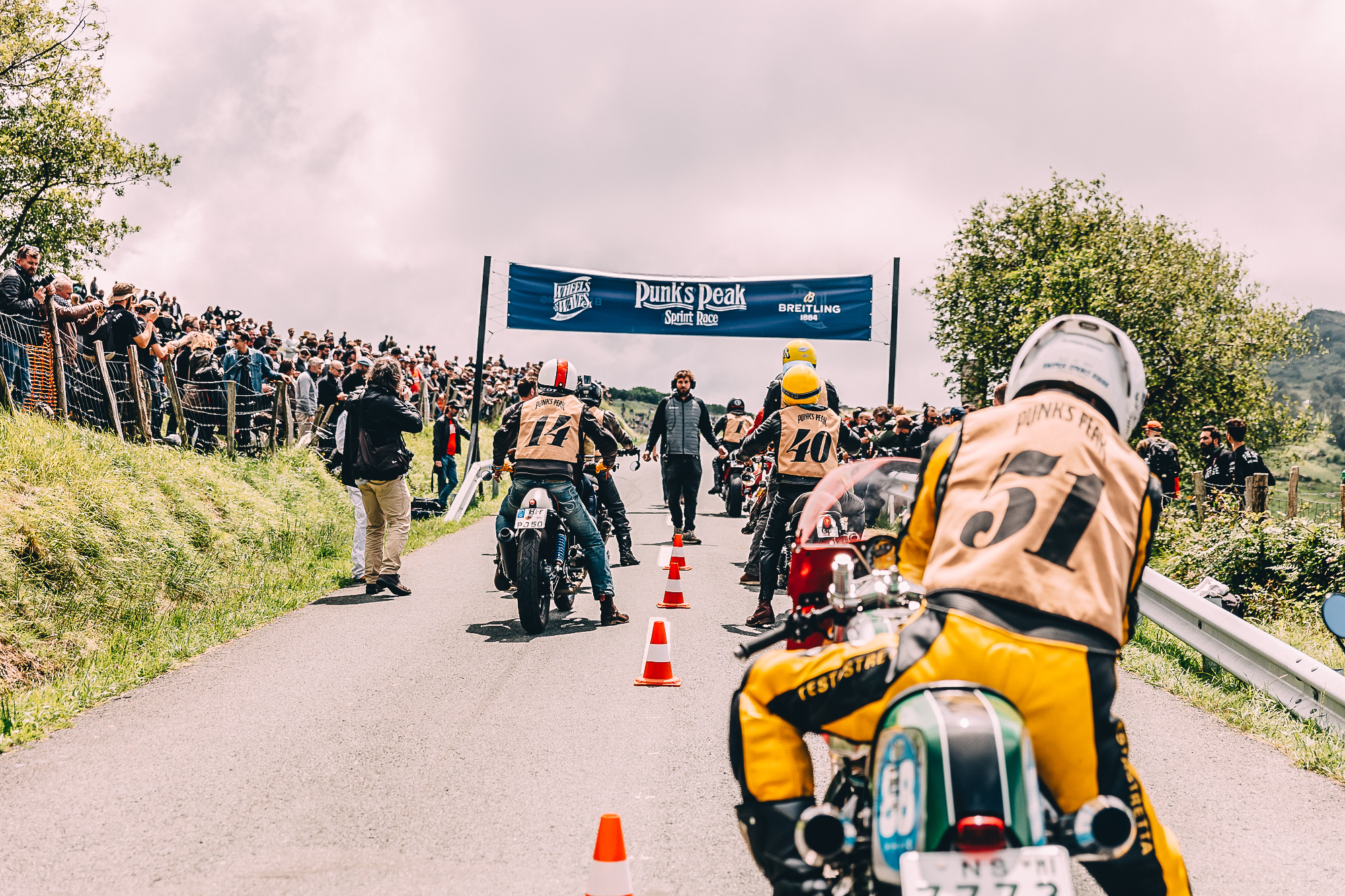 Wheels and Waves : The inevitable event of retro motorcycles