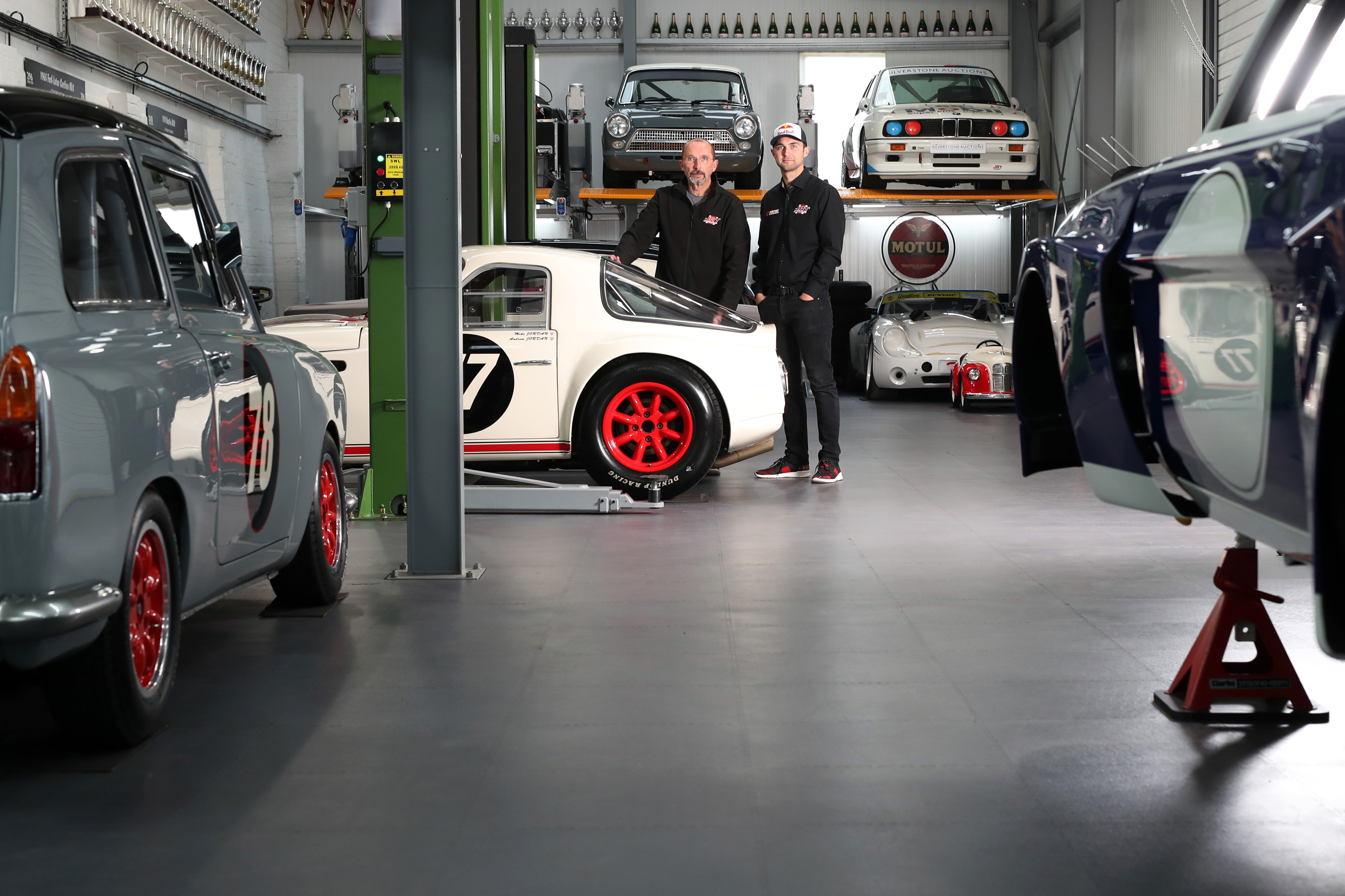 ANDREW JORDAN FROM JRT: I LOVE THE SMELL OF BURNING RUBBER, LITTLE CRACKS IN OLDER CARS AND THE ROARING ENGINE NOISES
