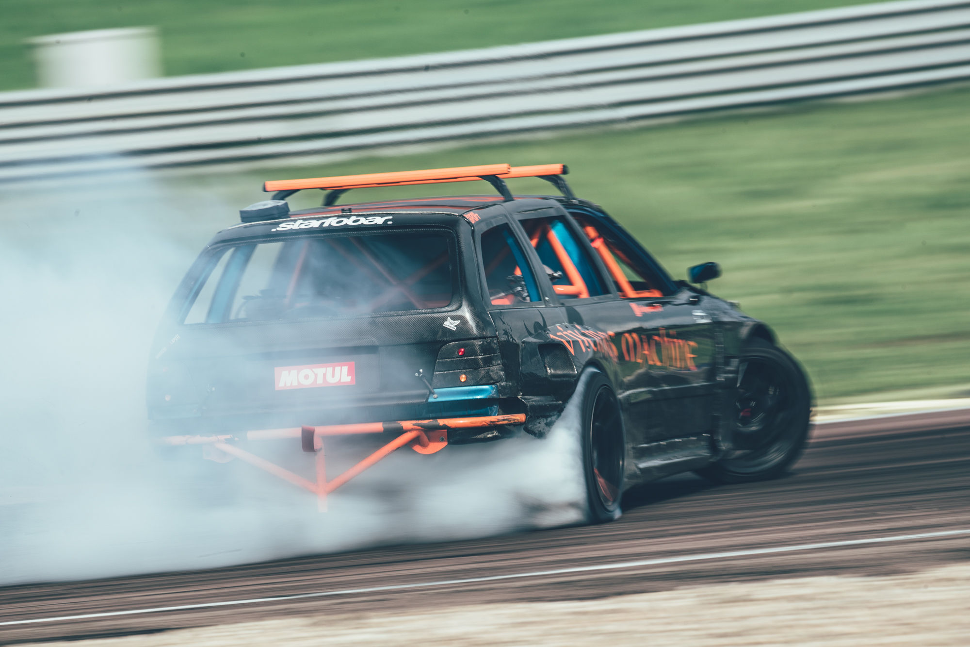 5 Pro tips on how to become a (better) drifter
