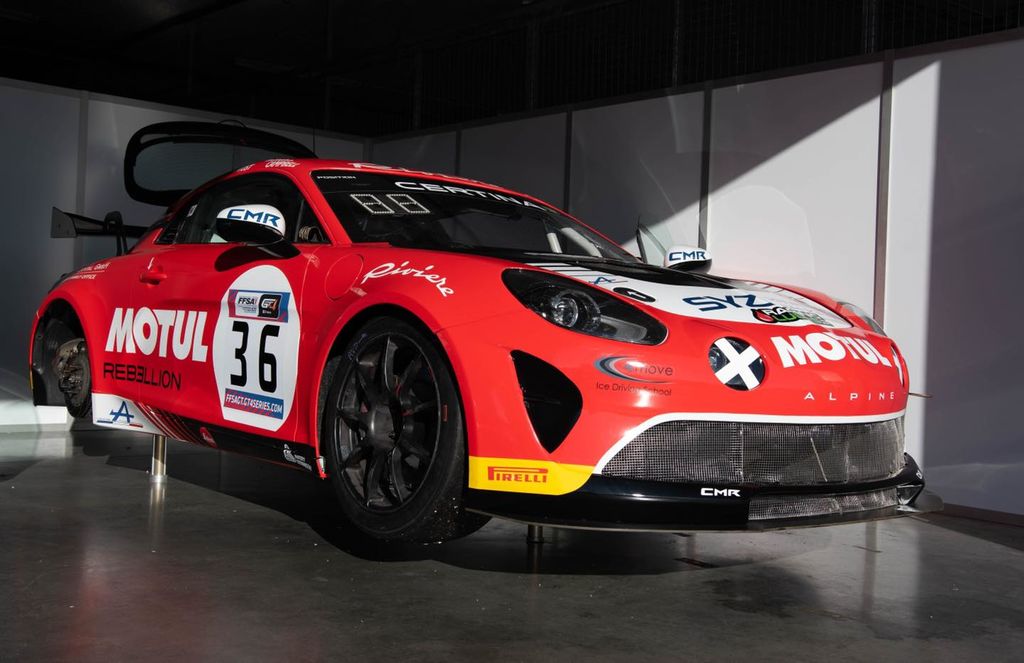 Concerning the Alpine, it now is fully dressed in bright red Motul colours. What’s the story behind the livery?