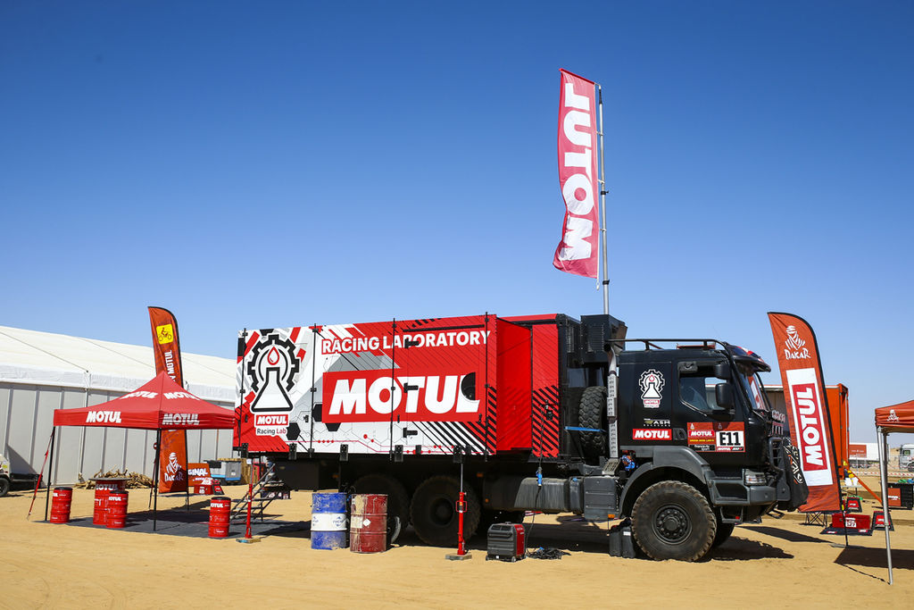 DAKAR 2021: EL LABORATORIO DE CARRERAS DE MOTUL - "NO SOLO PARA EL SHOW"