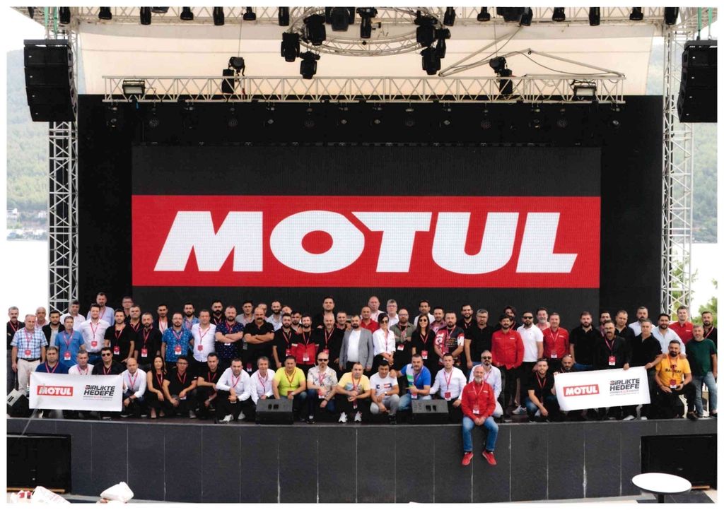 MOTUL SATıŞ EKİPLERİ İLE “BİRLİKTE HEDEFE” DEDİ