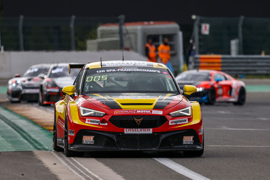 Monlau Motul Technical School, en el top 5 de las 12 Horas de Spa