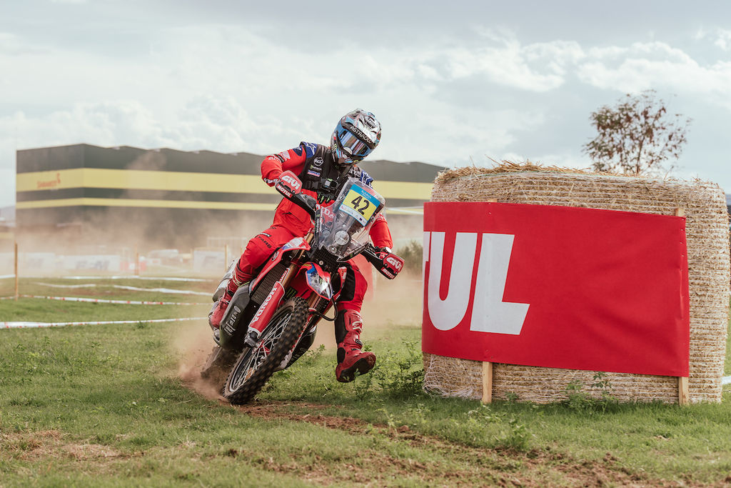 ADRIEN VAN BEVEREN : "RAPIDE EN ENDURO, C’EST LENT POUR MOI"